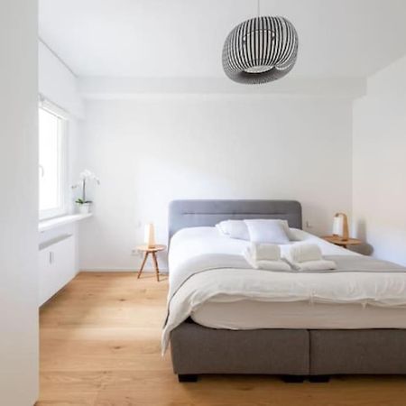Wonderful Two Bedroom Apartment At Limpertsberg With Parking, Near Tram 卢森堡 外观 照片
